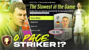 Using a 0 Pace Striker in FIFA 22 Weekend League 💨