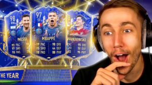 HUGE TOTY ATTACKERS PACK OPENING! (FIFA 22 TEAM OF THE YEAR)